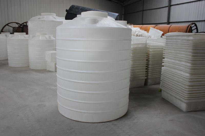 塑料儲罐在卸貨時一定要注意: 塑料儲罐在卸貨時一定要注意: