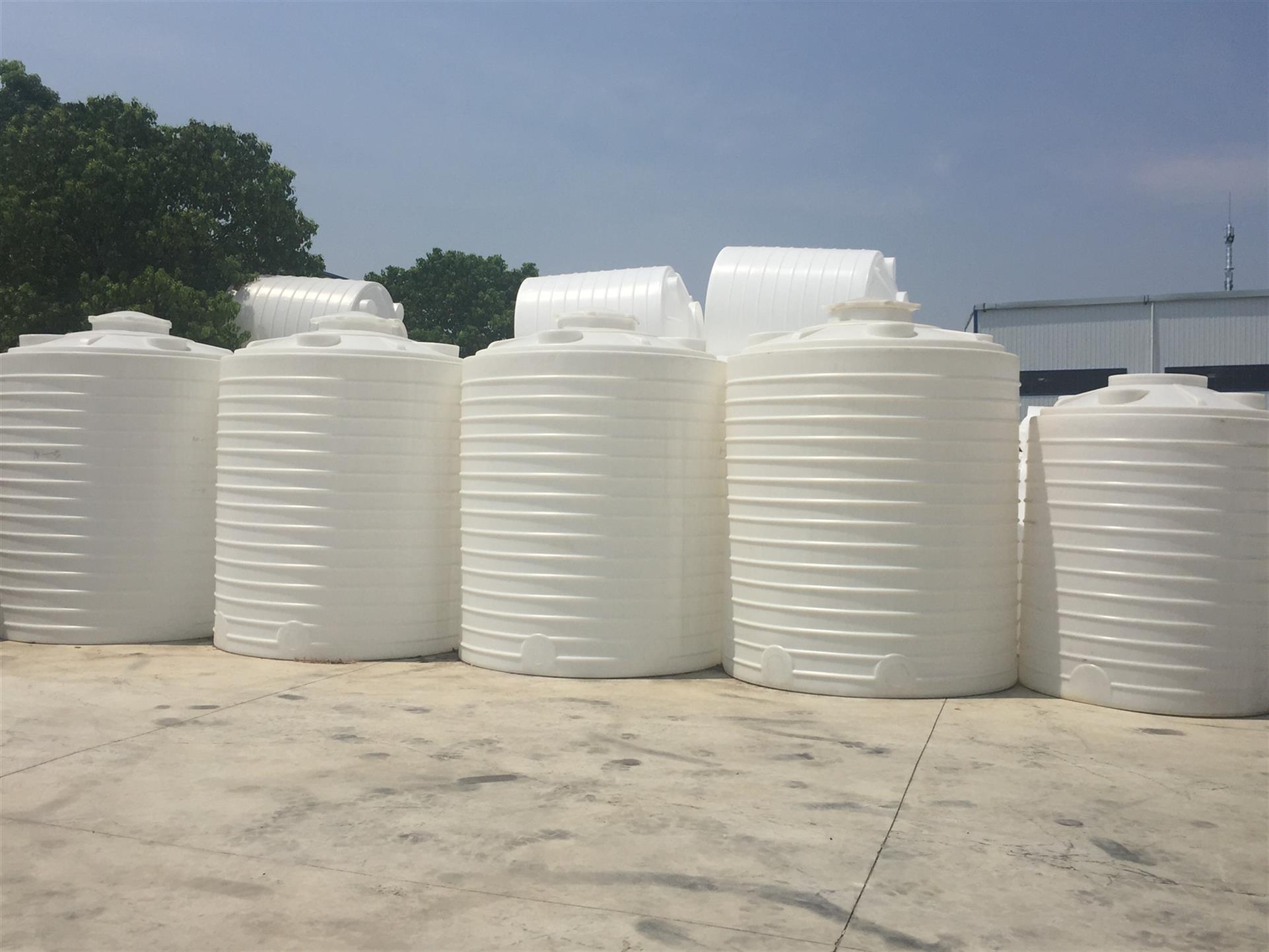 塑料化工儲罐生產廠家如何選 塑料化工儲罐生產廠家如何選